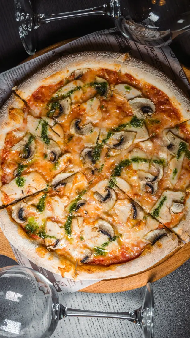 Pizza Club — Food / HoReCa